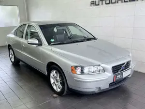 Volvo S60 Lim. 2.4 Kinetic Automatik T-Leder+Sitzheizung+Neu Bild 4
