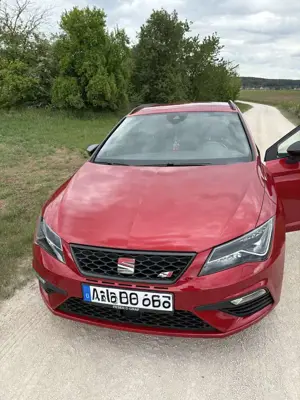 SEAT Leon Cupra 300 Bild 2