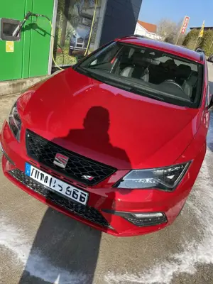 SEAT Leon Cupra 300