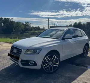 Audi Q5 2.0 TDI quattro (clean diesel) S - Line