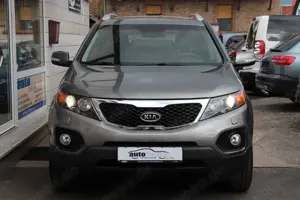 Kia Sorento 2.2 CRDi Spirit 4WD Sitzhzg*Xenon*1.Hand Bild 3