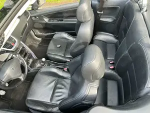 Peugeot 207 207 CC CC 120 VTi Sport Bild 2