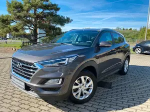 Hyundai TUCSON 2WD Navigation Klimaautomatik