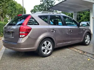 Kia Ceed / cee'd Ceed 1.4 CVVT Vision GuterZustand Klima Bild 5