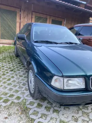 Audi 80 2.0 E Bild 2