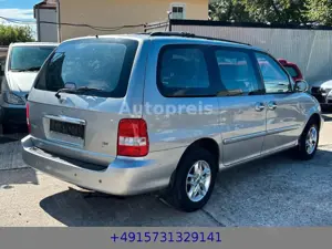 Kia Carnival 2.9 CRDi Klimaautomatik 7-Sitze TÜV neu Bild 4