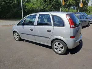 Opel Meriva 1.4 Bild 3