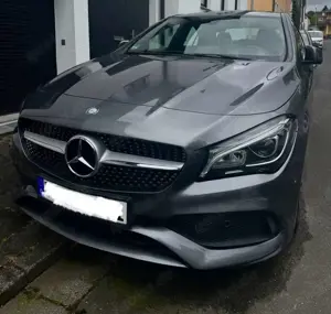 Mercedes-Benz CLA 200 7G-DCT AMG Line