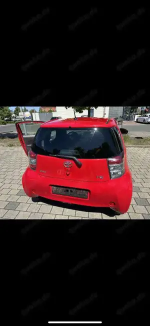 Toyota iQ 1.0 +