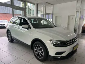 Volkswagen Tiguan Comfortline 2.0TDI *DIGITALTACHO*LED*360° Bild 3