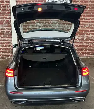 Mercedes-Benz E 220 d T 9G Avantgarde LED/WIDE/AHK/R.Kamera/GSD Bild 4