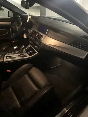 BMW 530 530d xDrive Sport-Aut. Luxury Line Bild 3