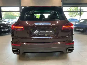 Porsche Cayenne AHK Leder Navi Pano Luftf. BOSE Bild 5