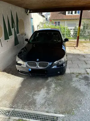 BMW 523 523i
