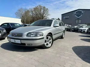 Volvo V70 2.4 Comfort/VOLVO S-Heft/1.Hand/Klima/SHZ
