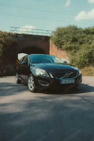 Volvo V60 T6 AWD Geartronic Summum Bild 4