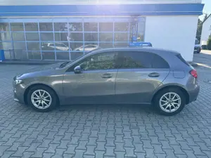 Mercedes-Benz A 180 A 180 7G-DCT Progressive + MBUXHigh + MULTI Bild 5