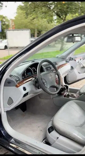 Mercedes-Benz S 320 mercedes S320