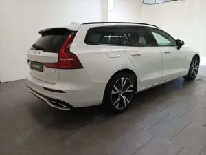 Volvo V60 V 60 T6 Twin Engine AWD R Design|Navi|CAM|Xenium Bild 5
