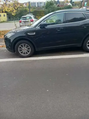 Jaguar E-Pace D150 Bild 2