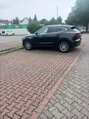 Jaguar E-Pace D150 Bild 4