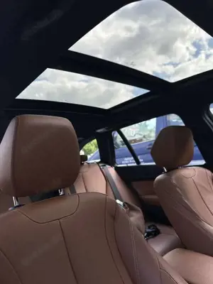 BMW 320 320d Touring Aut. Eff. Dynamics Edition Blue Perf. Bild 3