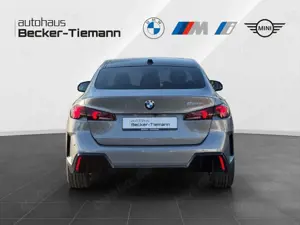 BMW 220 Bild 5
