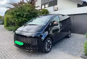 Hyundai STARIA 2.2 CRDi Signature