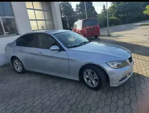 BMW 320 320d DPF Aut.