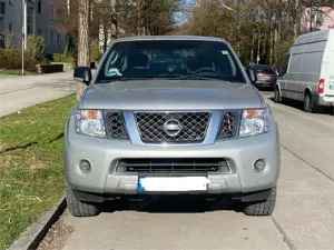 Nissan Pathfinder 2.5 dCi XE