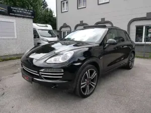 Porsche Cayenne Diesel Platinum Edition PDLS Pano Luftfed. Kam AHK