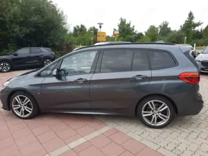 BMW 218 i Gran Tourer  M-Sport Navi AHK LED SHZ DAB Bild 4