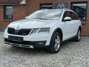 Skoda Octavia 2.0 TDI DSG Combi Scout 4x4 LED Canton