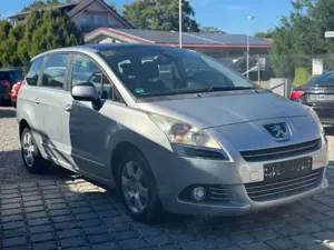 Peugeot 5008 Premium   7 Sitzer