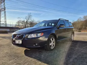 Volvo V70 Momentum