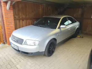 Audi A6 2.4 (125kW)