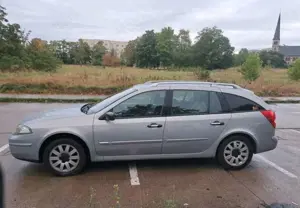 Renault Laguna Laguna Grandtour 2.0 16V Authentique Bild 2