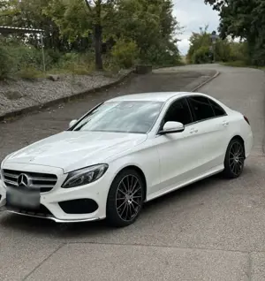 Mercedes-Benz C 200 7G-TRONIC AMG Line Bild 4