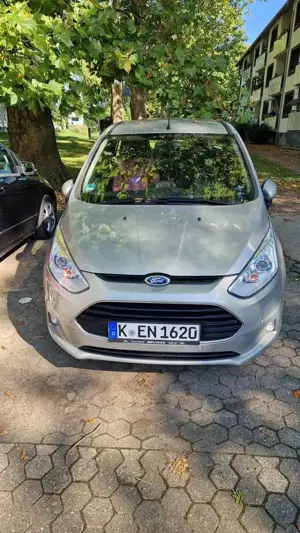 Ford B-Max Titanium