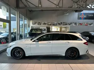 Mercedes-Benz C 63 AMG C 63 S T AMG Keramik Perf. Sitze ILS Pano Carbon Bild 5
