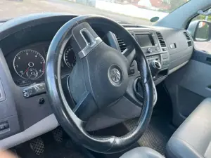 Volkswagen T5 Transporter Bus Caravelle Comfortline lang Bild 5