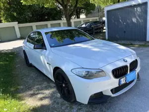 BMW 530 530d xDrive M-Sport-Auto