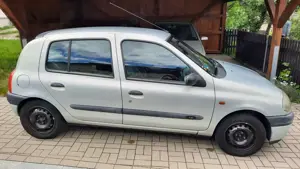 Renault Clio Clio 1.4RXE Bild 2