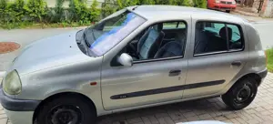 Renault Clio Clio 1.4RXE Bild 4