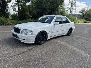 Mercedes-Benz C 180 Sport*Automatik*Klima*Alufelgen*Zv*Tüv*U.s.w. Bild 1