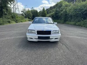 Mercedes-Benz C 180 Sport*Automatik*Klima*Alufelgen*Zv*Tüv*U.s.w. Bild 3