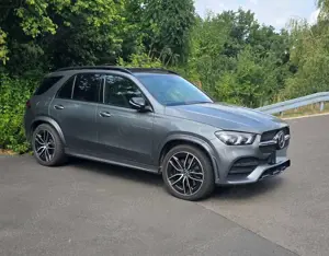 Mercedes-Benz GLE 450 GLE 4Matic 9G-TRONIC AMG Line / AMG 22 *PANO* Nigh