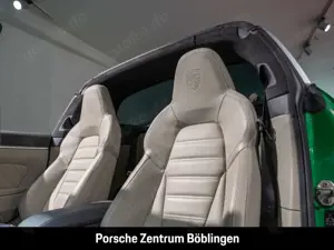Porsche 992 911 Targa 4S Pythongrün Burmester HA-Lenkung Bild 5