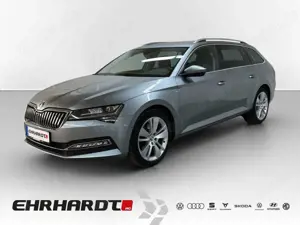 Skoda Superb Combi 2.0 TSI DSG Style AHK*MATRIX*NAV*SHZ*ACC*...