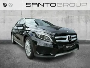 Mercedes-Benz GLA 250 GLA 250 4MATIC AMG Line Xenon Pano Leder Kamera